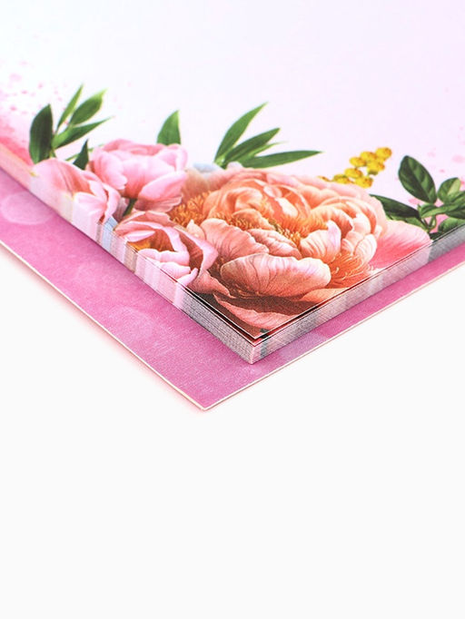 Цена за 2 шт. Подарочный набор, блок бумаги 30 л, ручка синяя паста 1.0 мм, наклейки 5 шт. С 8 Марта!