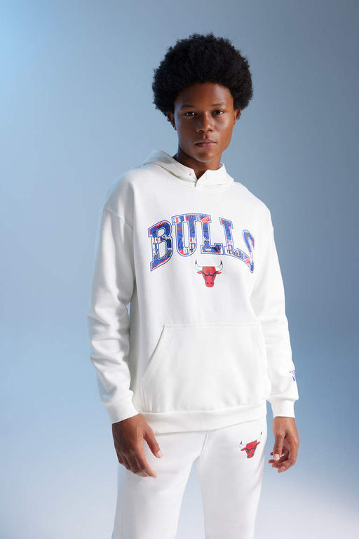 DeFactoFit Толстовка комфортного кроя с капюшоном NBA Chicago Bulls  фото 2