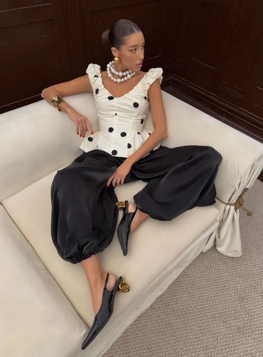 K13518 Брюки палаццо на кулисках и резинке (атлас) ЧЕРНЫЙ