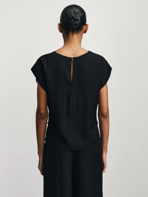 Блузка со спущенным рукавом и декоративными пуговицами / Zarina  фото 5