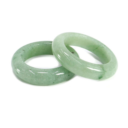 Кольцо из камня гладкое Нефрит привлекает достаток d-16-19мм