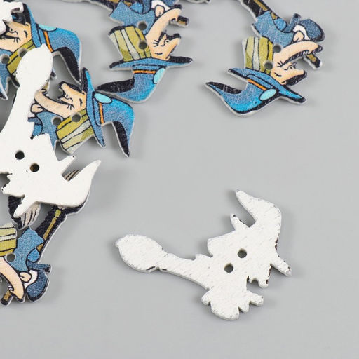 Цена за 2 шт. Пуговицы дерево для творчества 2 прокола «Ведьма на метле», набор 15 шт., 3.5×2.5 см