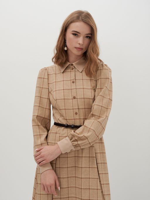 Платье с контрастным воротником и поясом