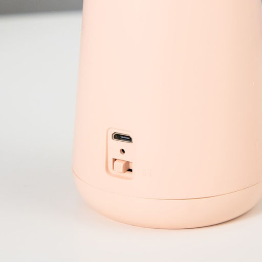 Лампа настольная RISALUX «Страйк», светодиодная, 3 режима, USB, розовая, 6.8×6.8×28.5 см