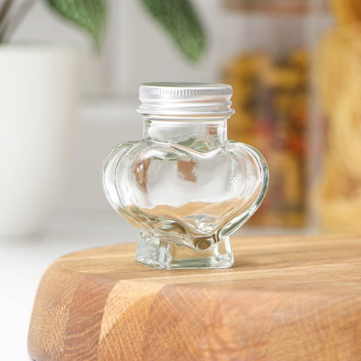 Банка стеклянная для хранения сыпучих продуктов Сердце, 60 мл, 3,9?7,5 см, с пластиковой крышкой