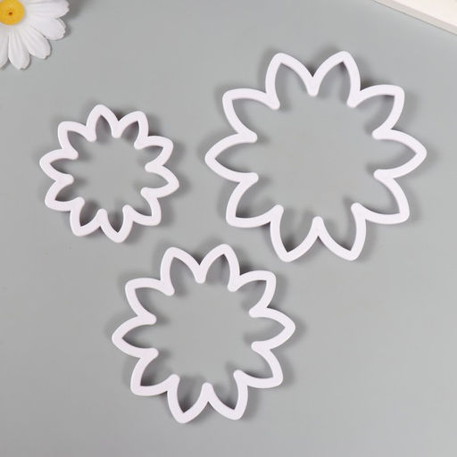 Каттеры для полимерной глины Цветы набор 3 шт d=6,9, 8,8 и 10,8 см - Simaland фото 2