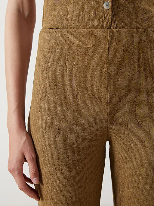 Beli Lastikli Dokulu Kad?n Pantolon