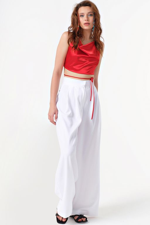 Кроп-топ атласный на бретелях красный ONE SIZE