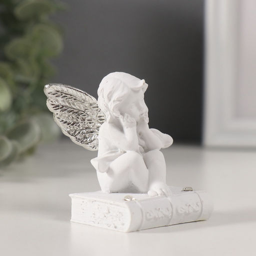 Цена за 2 шт. Фигурка полистоун «Ангелочек на книге с серебристыми крыльями», стразы, 4×4.5×6.5 см, МИКС
