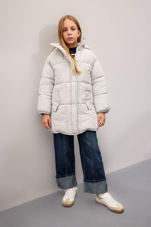 Водоотталкивающая легкая длинная куртка-пуховик с капюшоном и карманом на молнии для девочек - Defacto фото 2