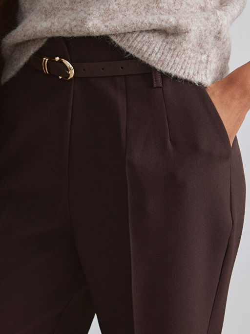 Kemerli Havu? Kesim Kad?n Pileli Kuma? Pantolon