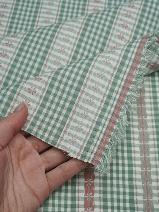 Вареный (стираный) хлопок Вышивка-цветочки цв.зеленый, ш.2.5м, хлопок-100%, 150гр/м.кв - Купава фото 2