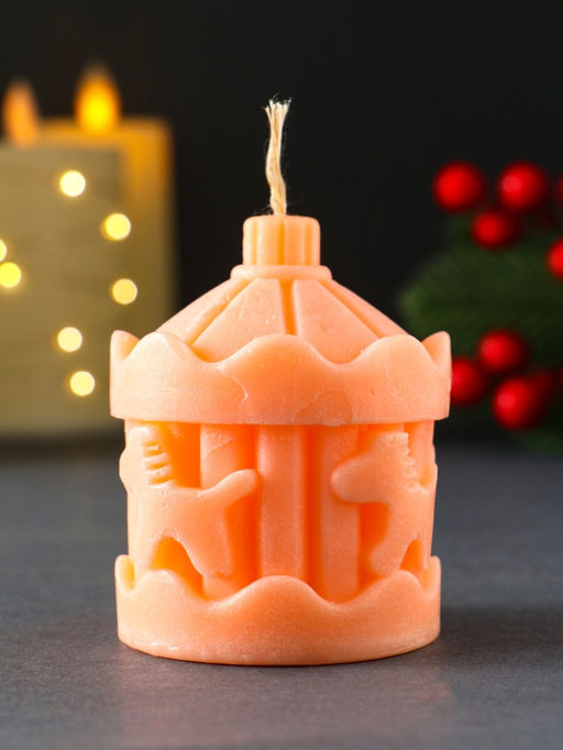 Декоративная свеча новогодняя «Карусель с лошадками», 60×80 мм, персиковый