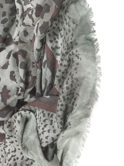 Большой, красивый платок из вареного хлопка. Рисунок на полотно наносится вручную. - Tantino фото 6