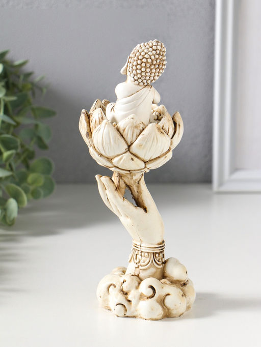 Сувенир полистоун "Рука с лотосом и Буддой" беж 7х7,5х18 см