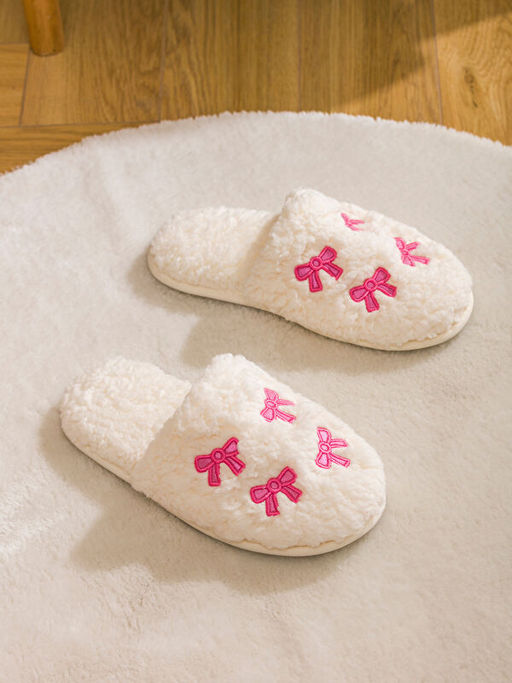 Nak??l? Pel?? Kad?n Ev Terli?i