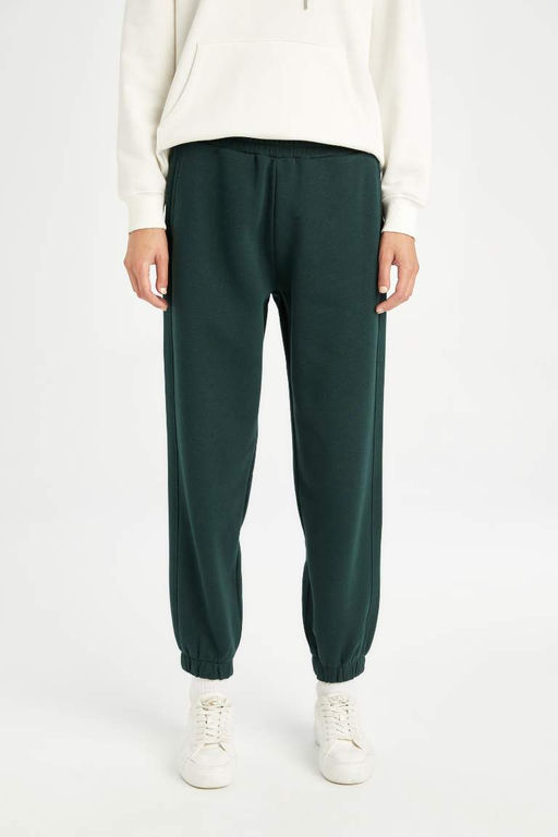 Базовые спортивные штаны для бега из плотной ткани стандартного размера с эластичным поясом и карманами - Defacto фото 3