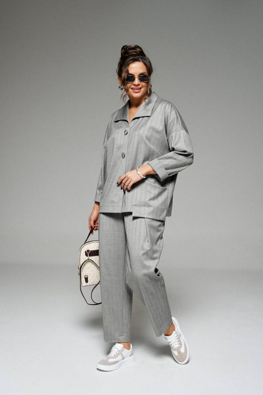 Костюм женский