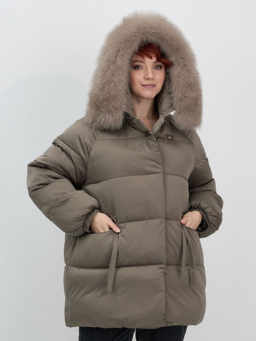 Куртка зимняя женская с мехом и капюшоном тренд коричневого цвета 7639K
