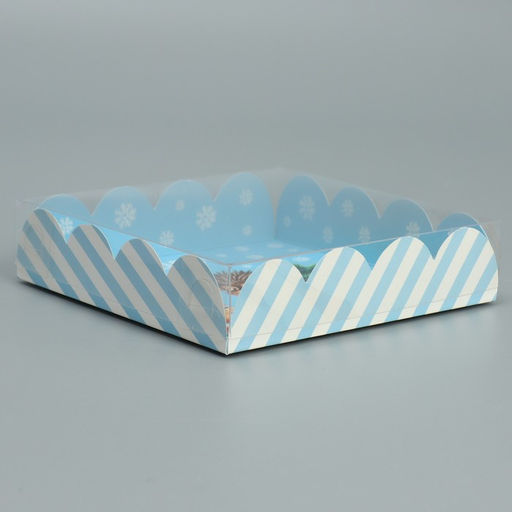 Цена за 5 шт. Коробка для кондитерских изделий с пластиковой крышкой «Сладкого Нового года», 13×13×3 см