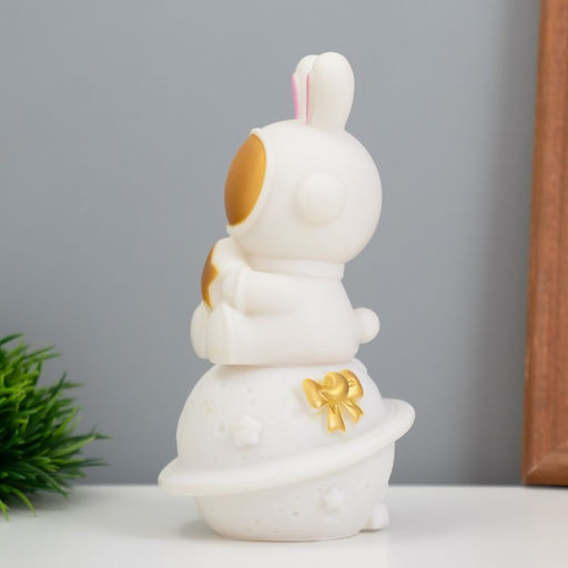 Фигурка светящаяся RISALUX «Заяц со звездой на Сатурне», LED-ночник, 2 Вт, LR44 5×8×13 см