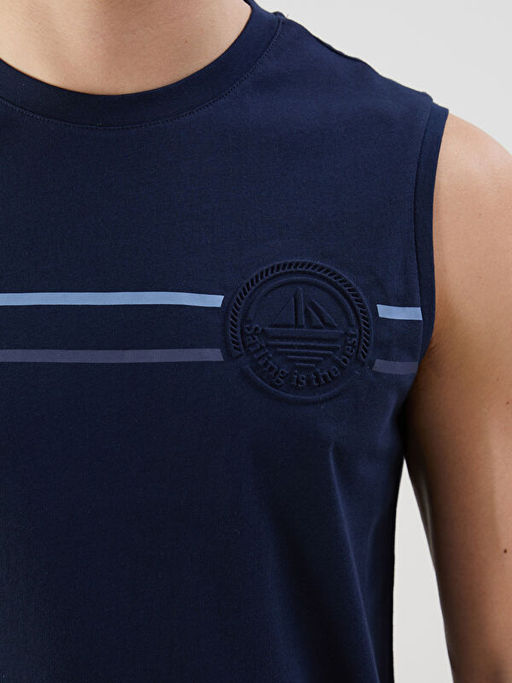 Bisiklet Yaka Bask?l? Erkek Kolsuz Ti??rt