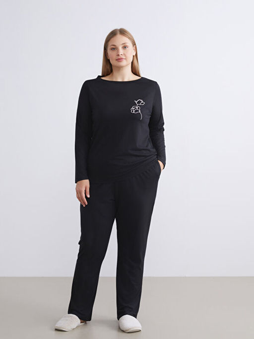 Bisiklet Yaka ?i?ekli Kad?n Pijama Tak?m?