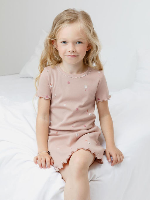 К 1180/бежевый,пикник на полянке сорочка ночная для дев