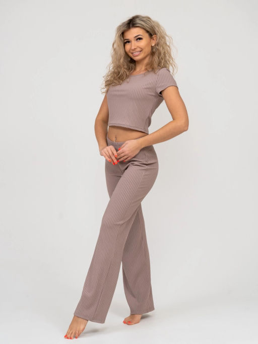 Костюм женский, цвет бежевый