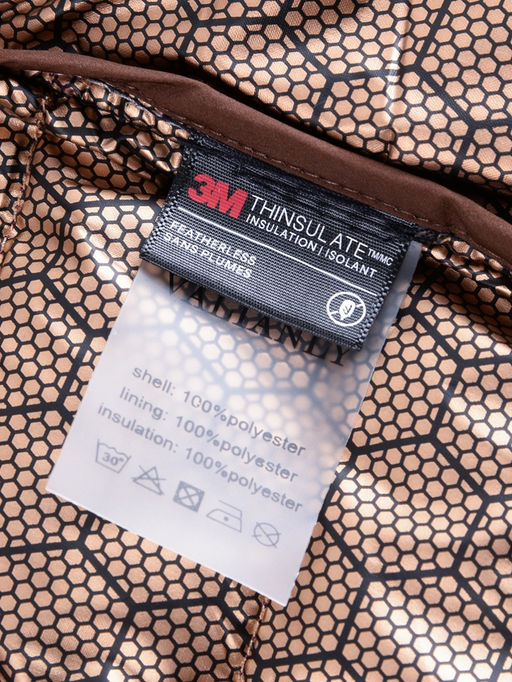 Куртка женская удлинённая стёганая с капюшоном и графеновой подкладкой темно-фиолетового цвета 9628_1TF