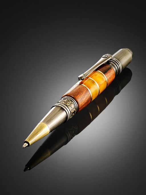 Шариковая ручка из дерева с янтарем в латуни - Амберхолл фото 2
