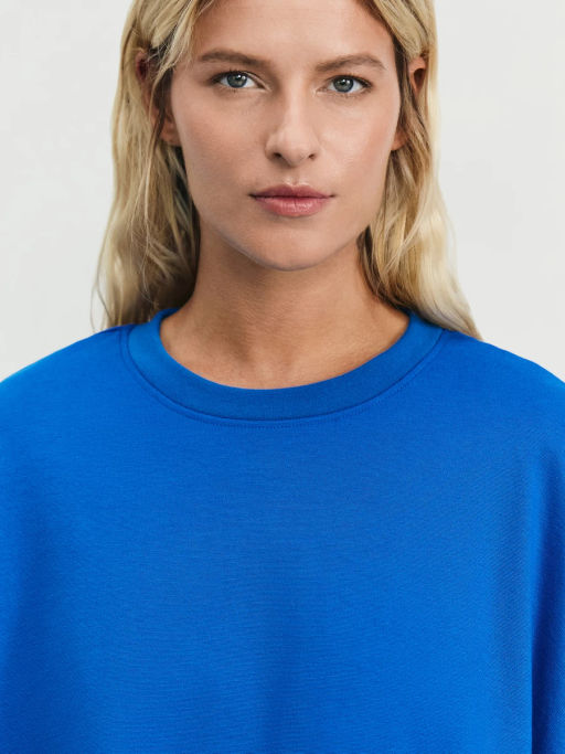 Объемный свитшот из вискозы / Zarina  фото 7