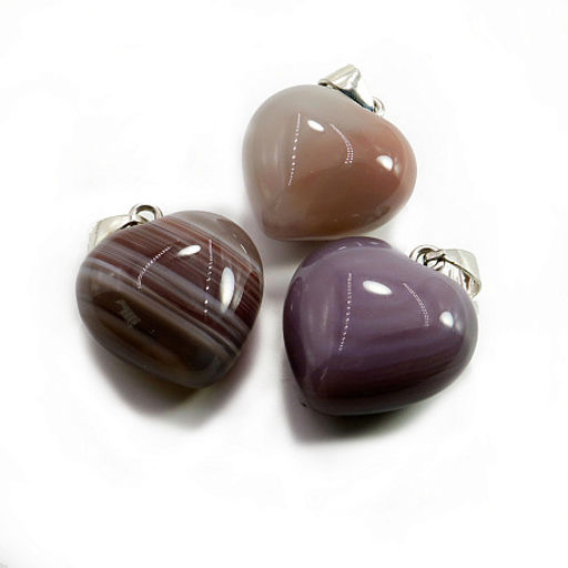 Подвеска Сердечко объемное из камня Бразильский агат - денежный магнит 2см