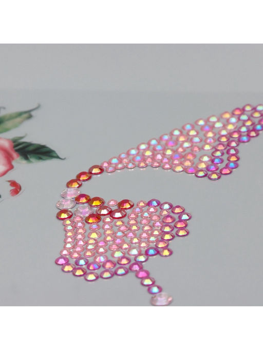 Наклейка - стразы на лицо Крыло бабочки и розовые розы, 16?17 см