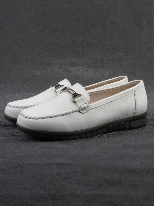 06-DYL121-2 MILK Туфли женские (натуральная кожа)