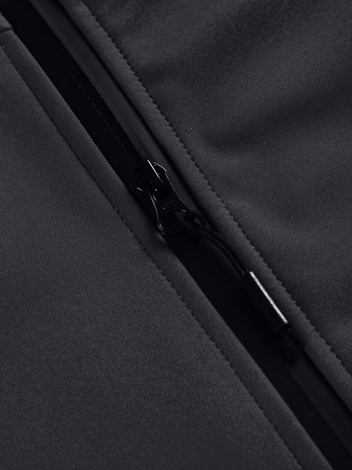 Парка спортивная женская с капюшоном softshell черного цвета 9568Ch