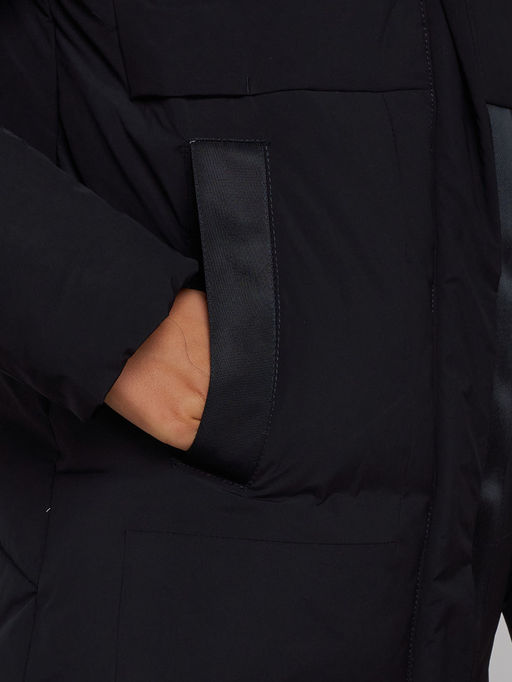 Пальто утепленное молодежное зимнее женское черного цвета 59018Ch - Mtforce фото 13