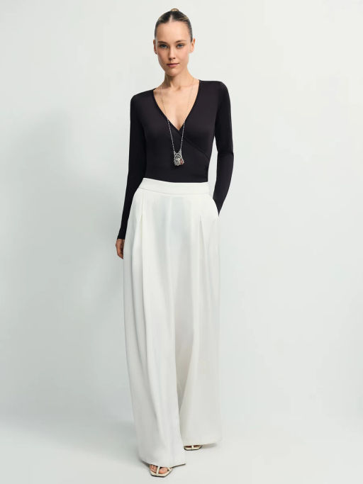 Боди с длинным рукавом и V-образным вырезом / Zarina