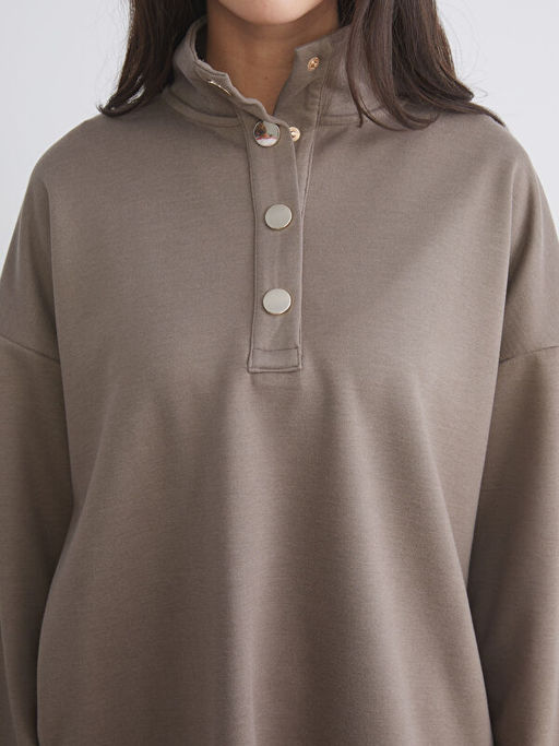 Dik Yaka Oversize Kad?n Sweatshirt