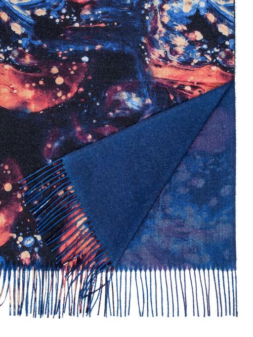 Палантин из полиэстера и вискозы с бахромой