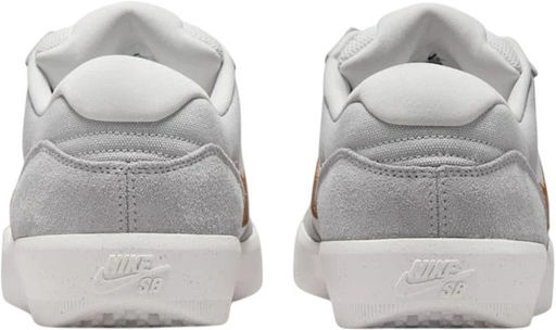 Кроссовки взрослые