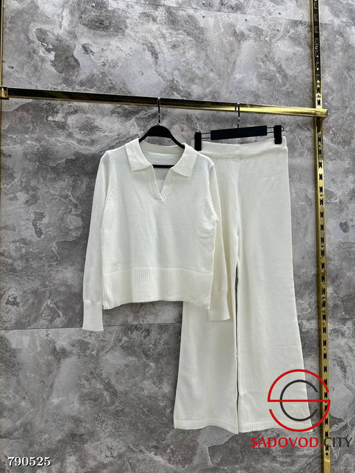 Женский трикотажный костюм на стиле Old money