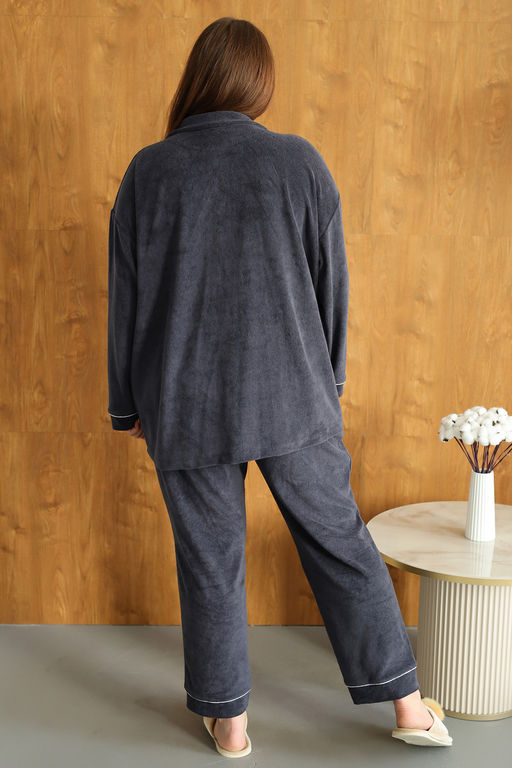 Теплая махровая пижама с брюками однотонная 48-56