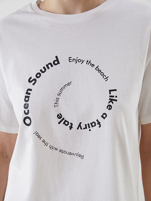 Bisiklet Yaka Bask?l? Kad?n Ti??rt