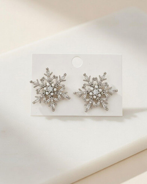 Стильные серьги