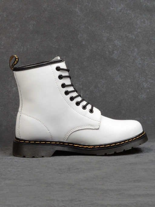 B6019-2 WHITE Ботинки демисезонные женские (натуральная кожа)