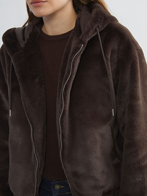 Kap??onlu Kad?n K?rk Ceket