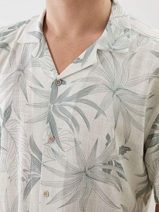 Regular Fit K?sa Kollu Desenli Viskon Erkek G?mlek