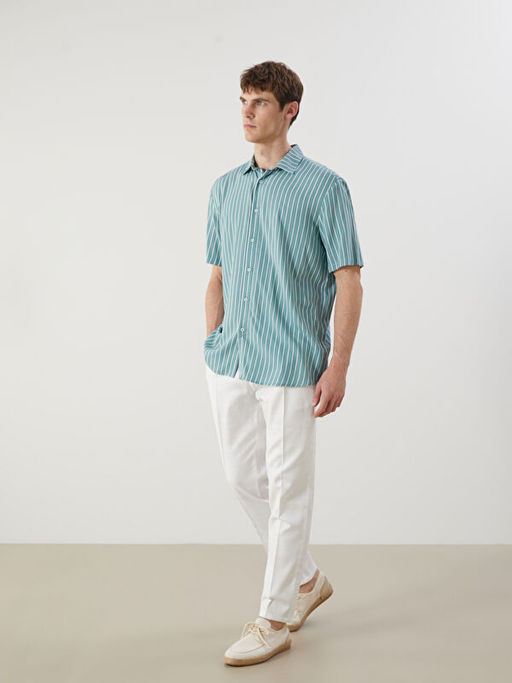 Regular Fit K?sa Kollu ?izgili Erkek G?mlek