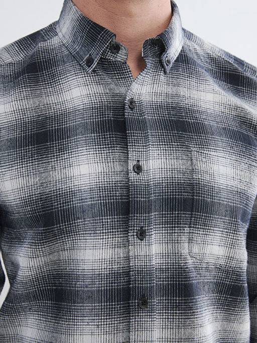 Regular Fit Y?n Kar???ml? Erkek G?mlek